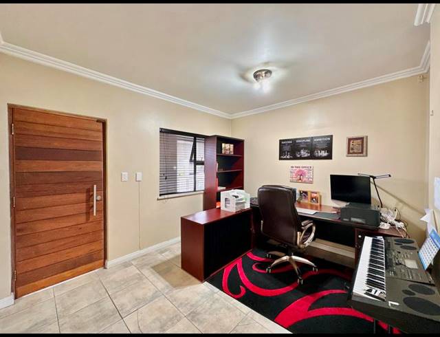 2 BEDROOM APARTMENT FOR SALE IN RIVONIA